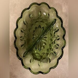 Anchor Hocking Fairfield Divided Scalloped‎ Serving Dish 7” X 5” Avocado Green